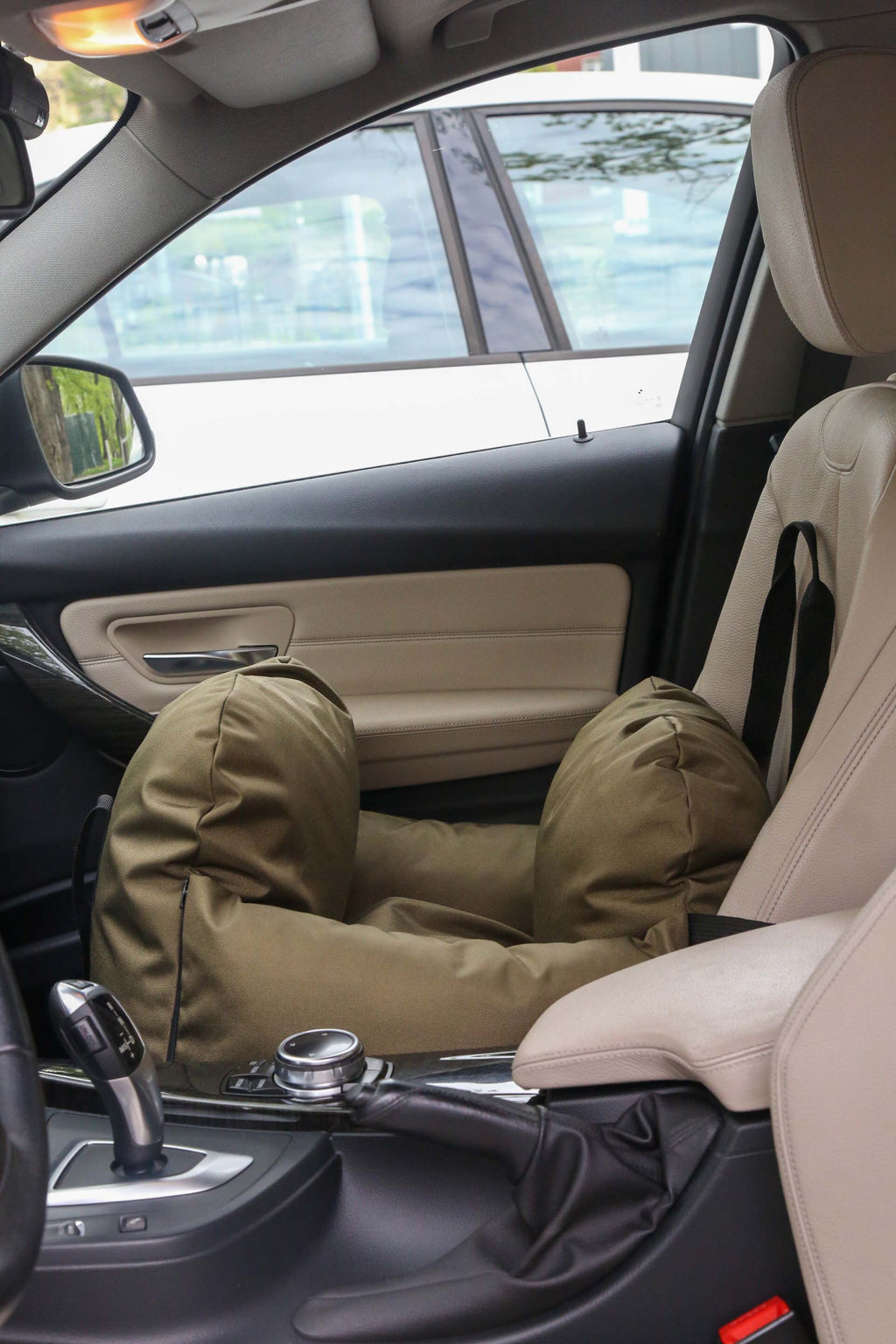 Car seat for dog — Khaki