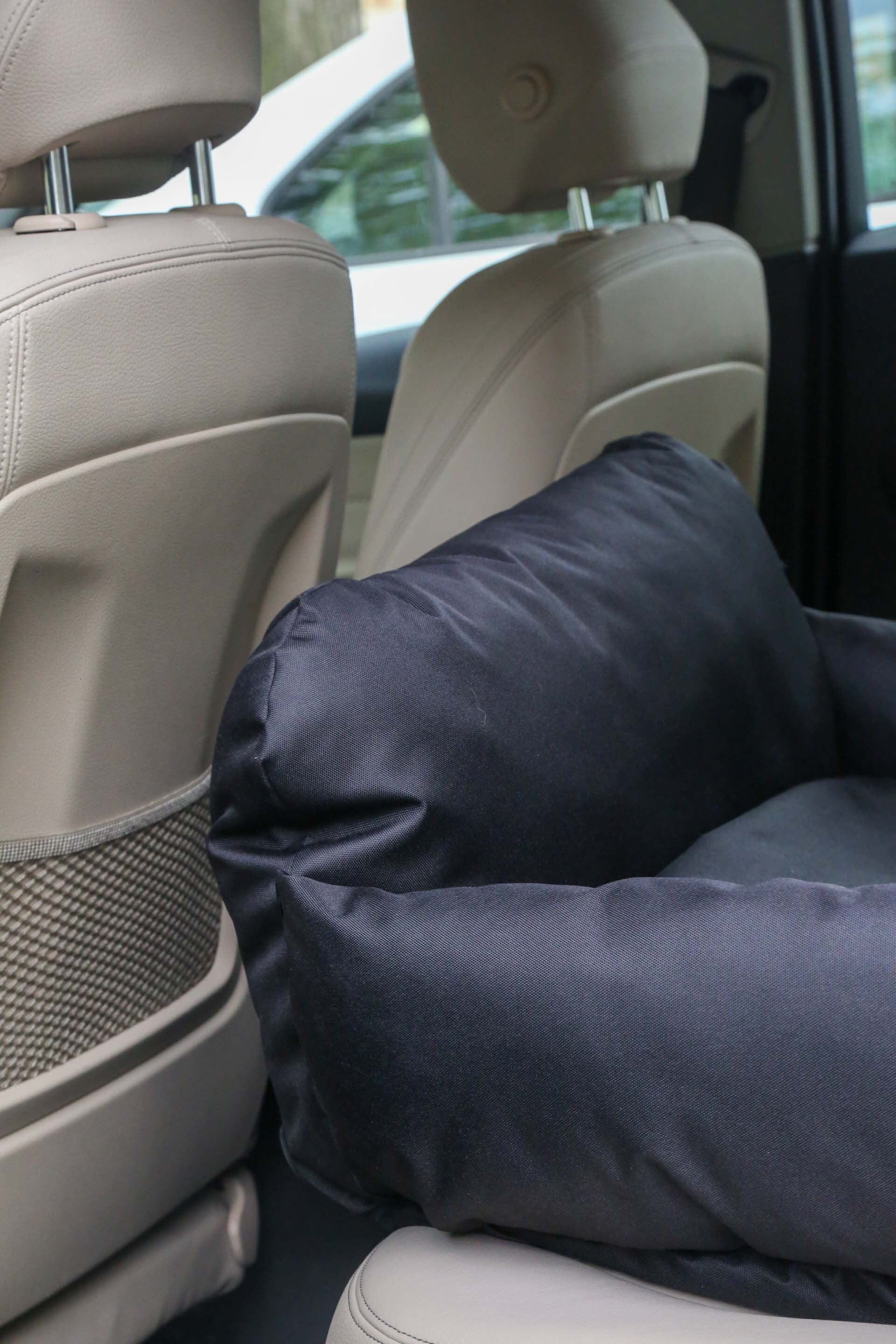Car seat for dog — Black